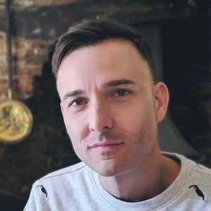 Meet your Posher, Nicholas